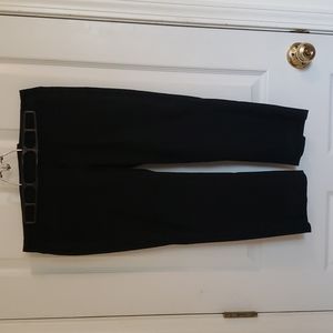 The Limited Black Exact Stretch Capri Pants, Size 6